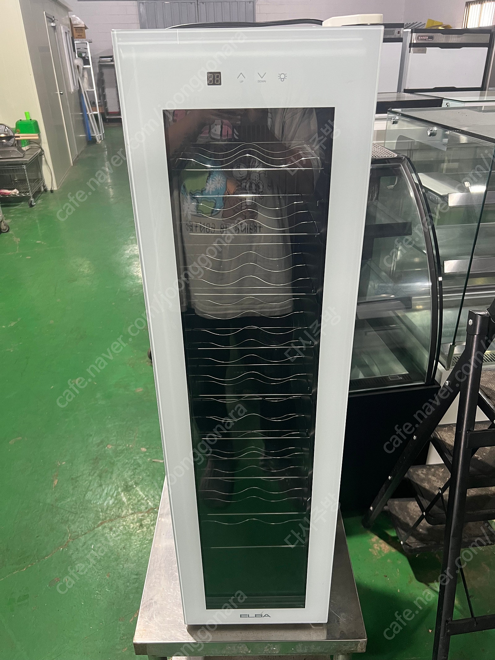 엘바 EW60W18 와인셀러 18병