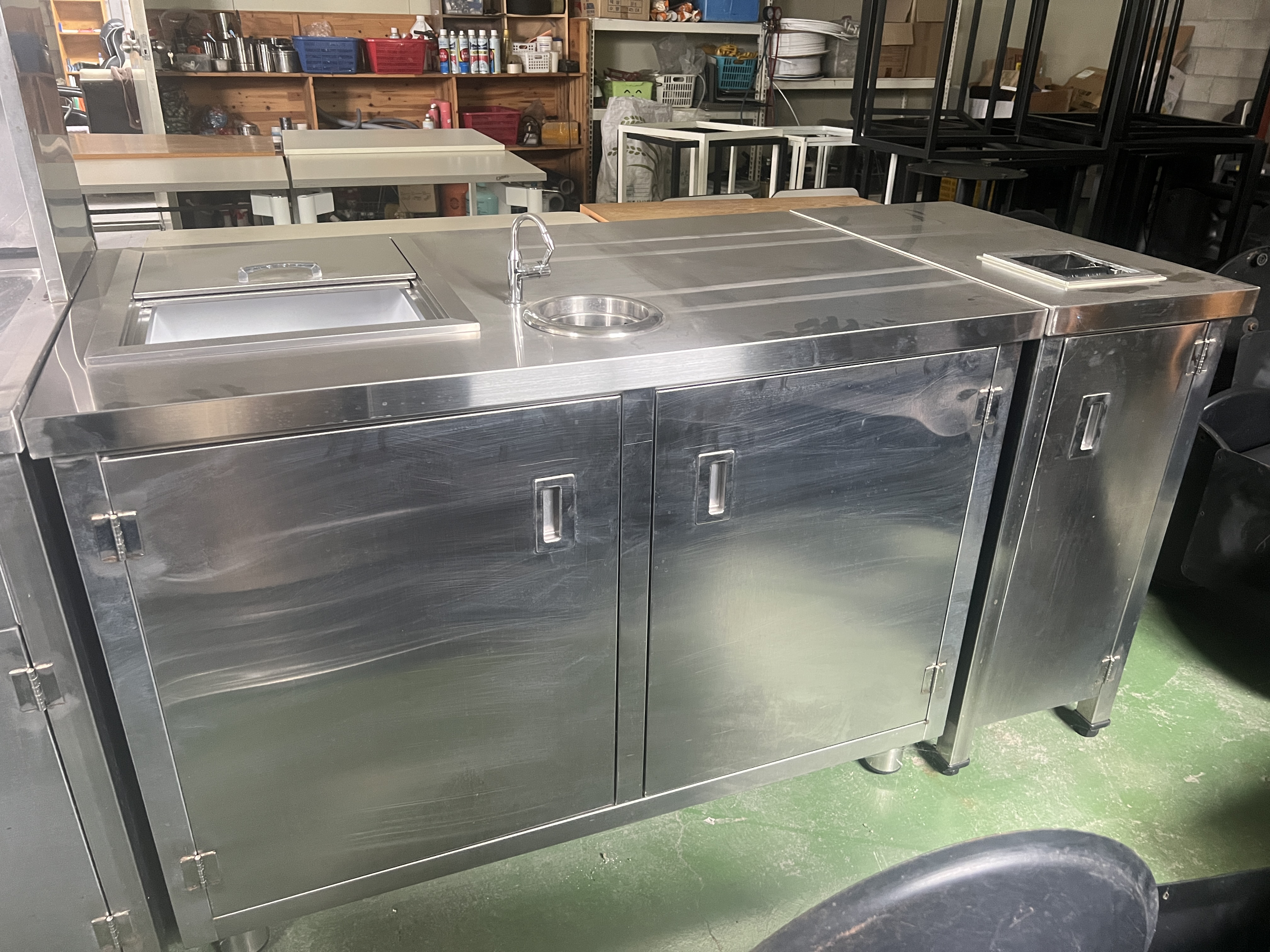 커피머신 작업다이 팝니다