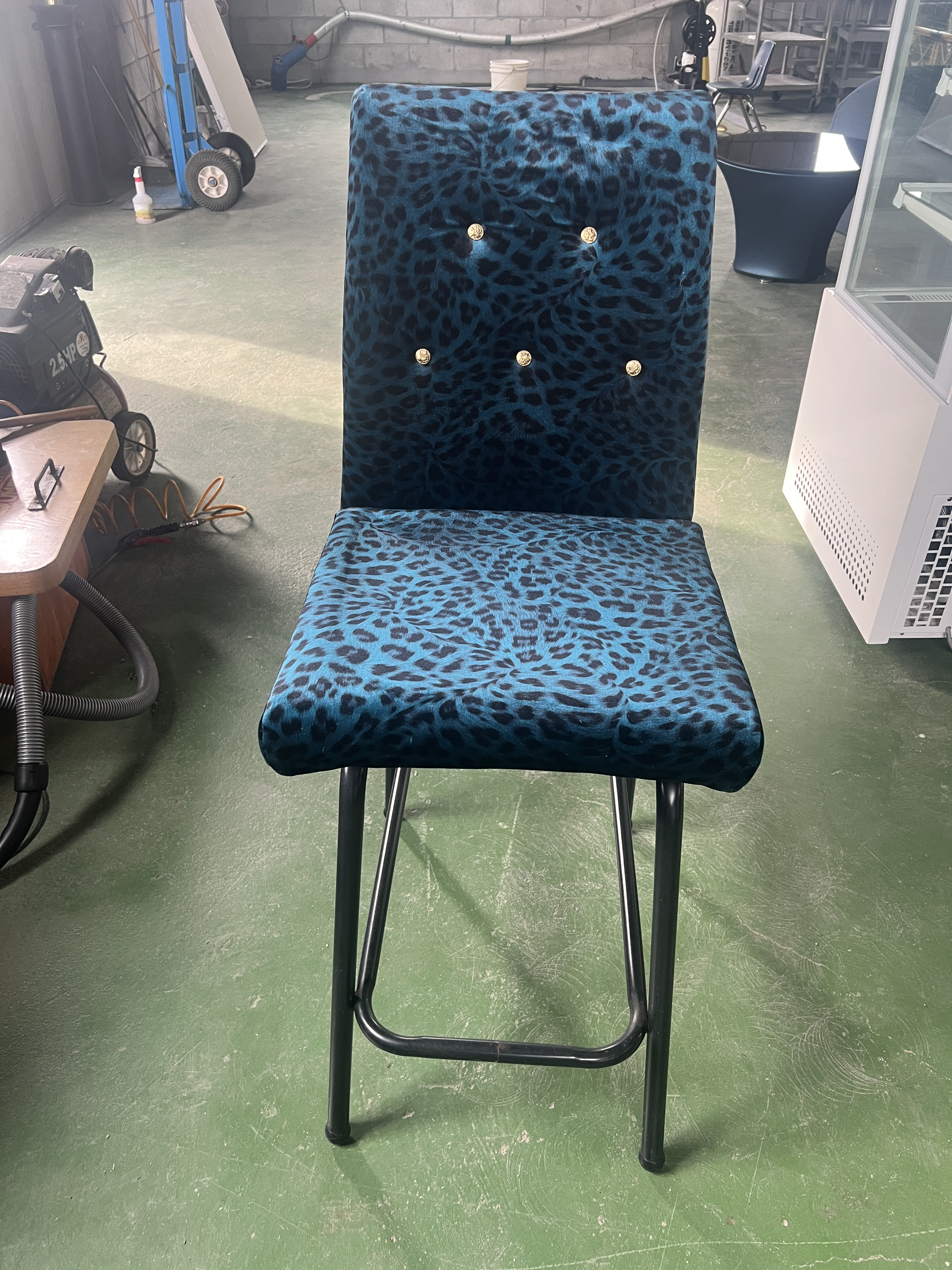 호피무늬 회전 빠의자 5개 팝니다