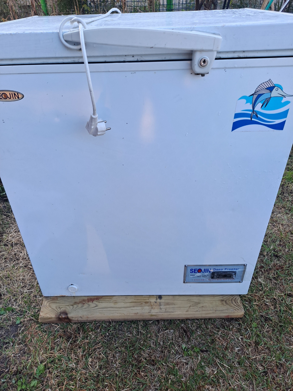 초저온 냉동고 - 이미지 1