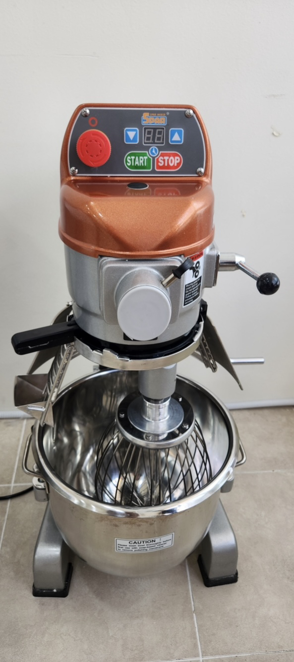 363만원 -> 260만원 / 실사용 10회미만 스파 20L 반죽기