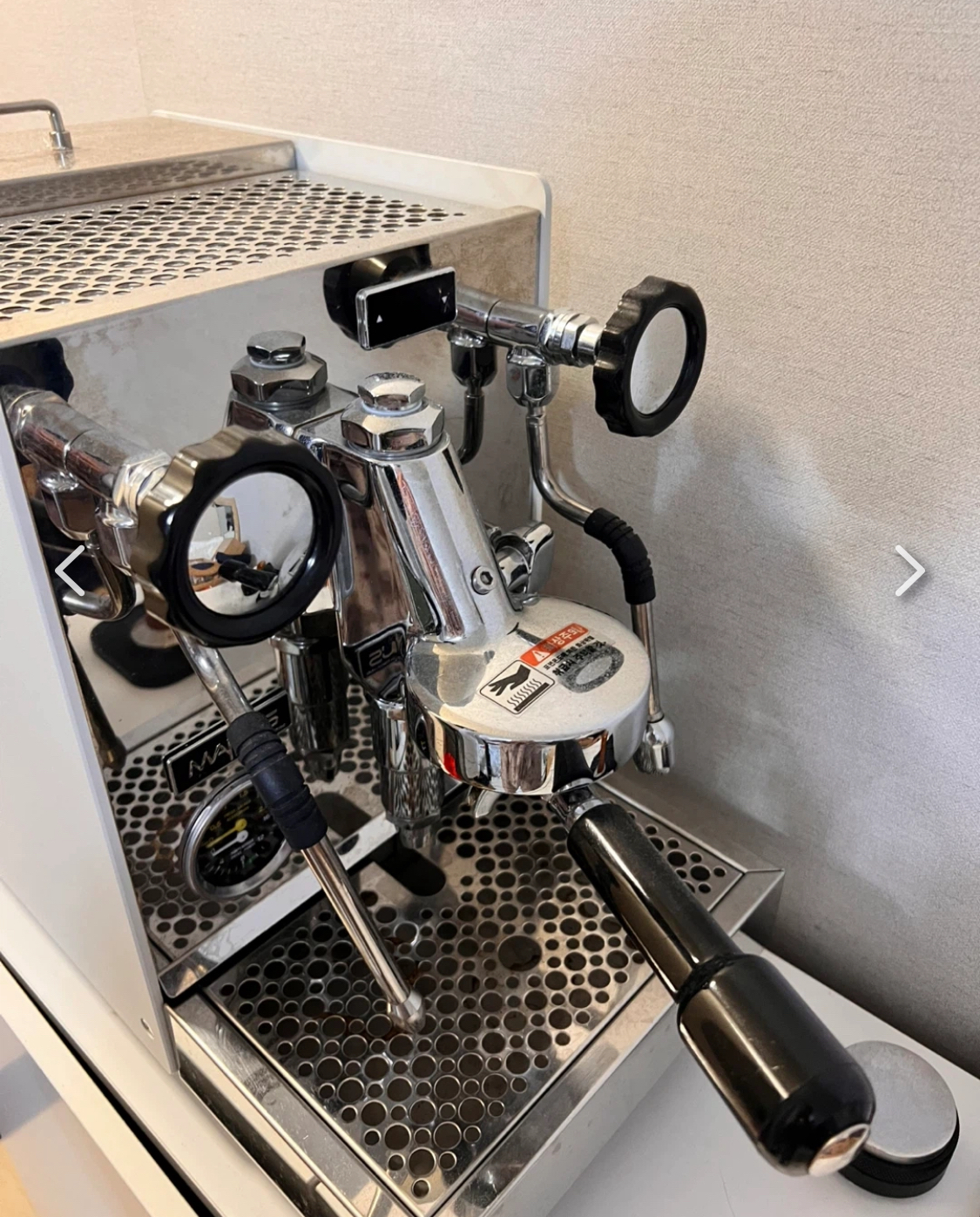 엘로치오 마누스 v2 커피머신