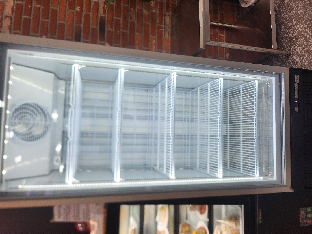 알앤에프 수직냉동쇼케이스