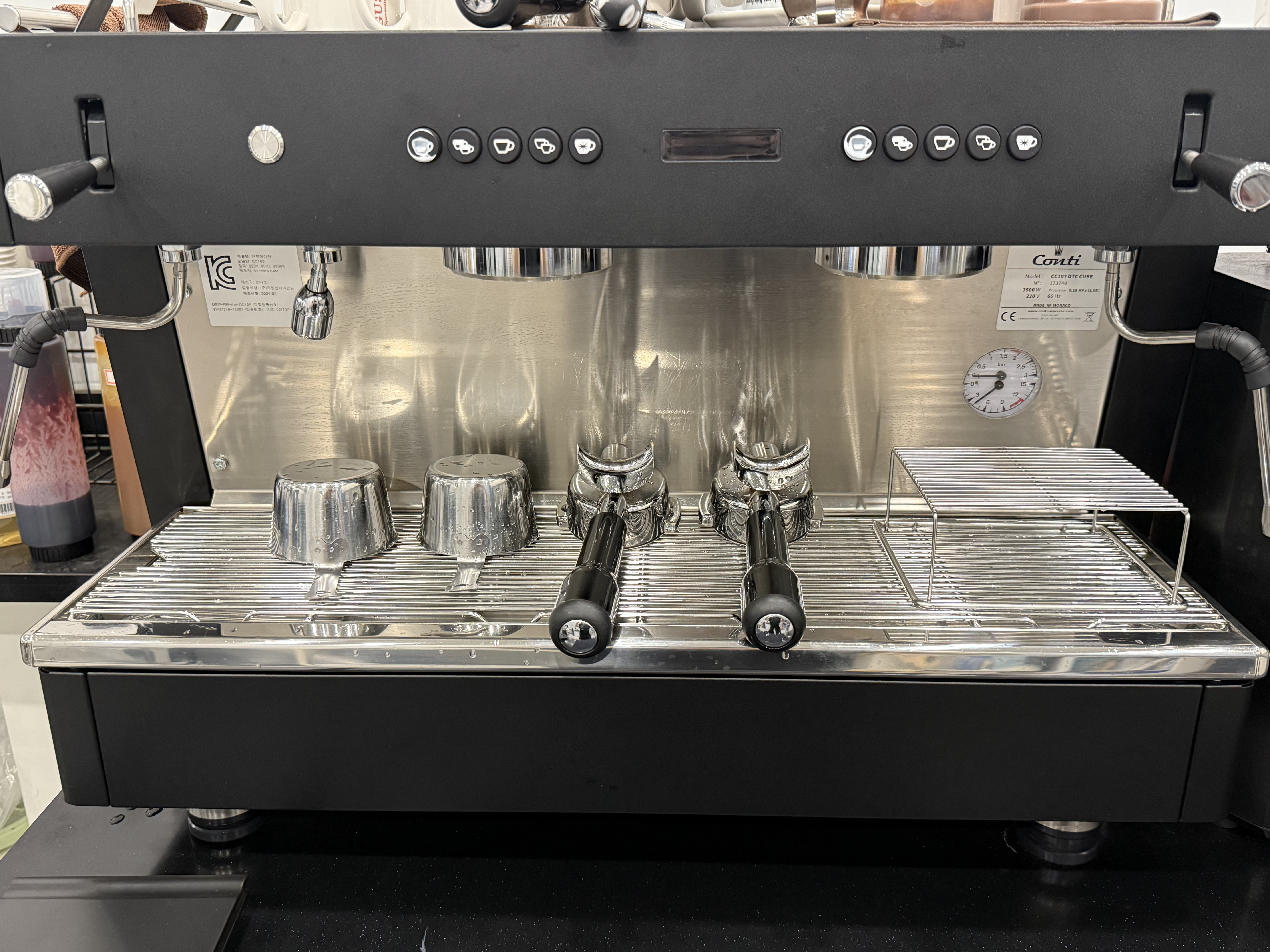 콘티 커피머신