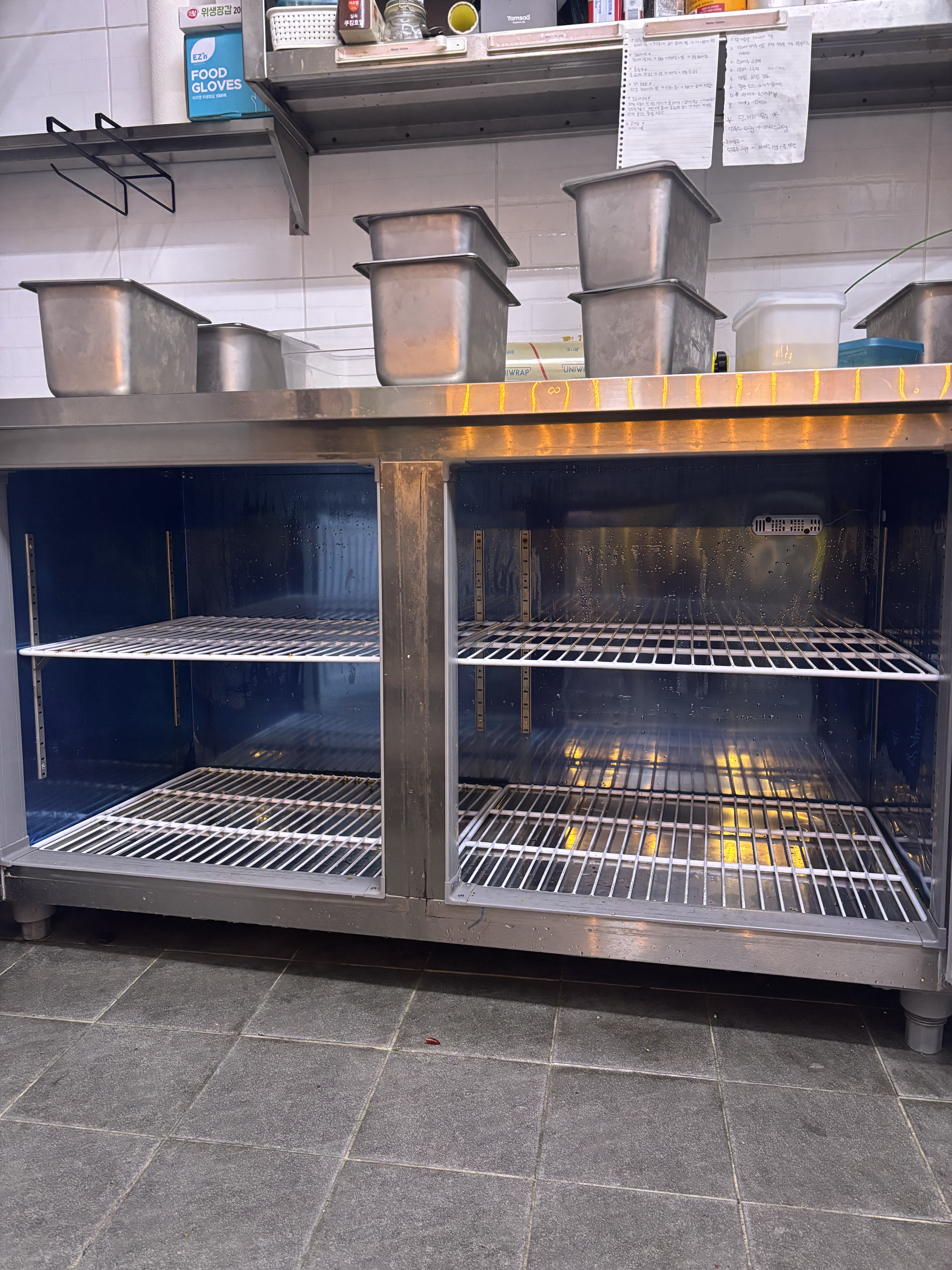 우성 테이블냉장고 1800팝니다.