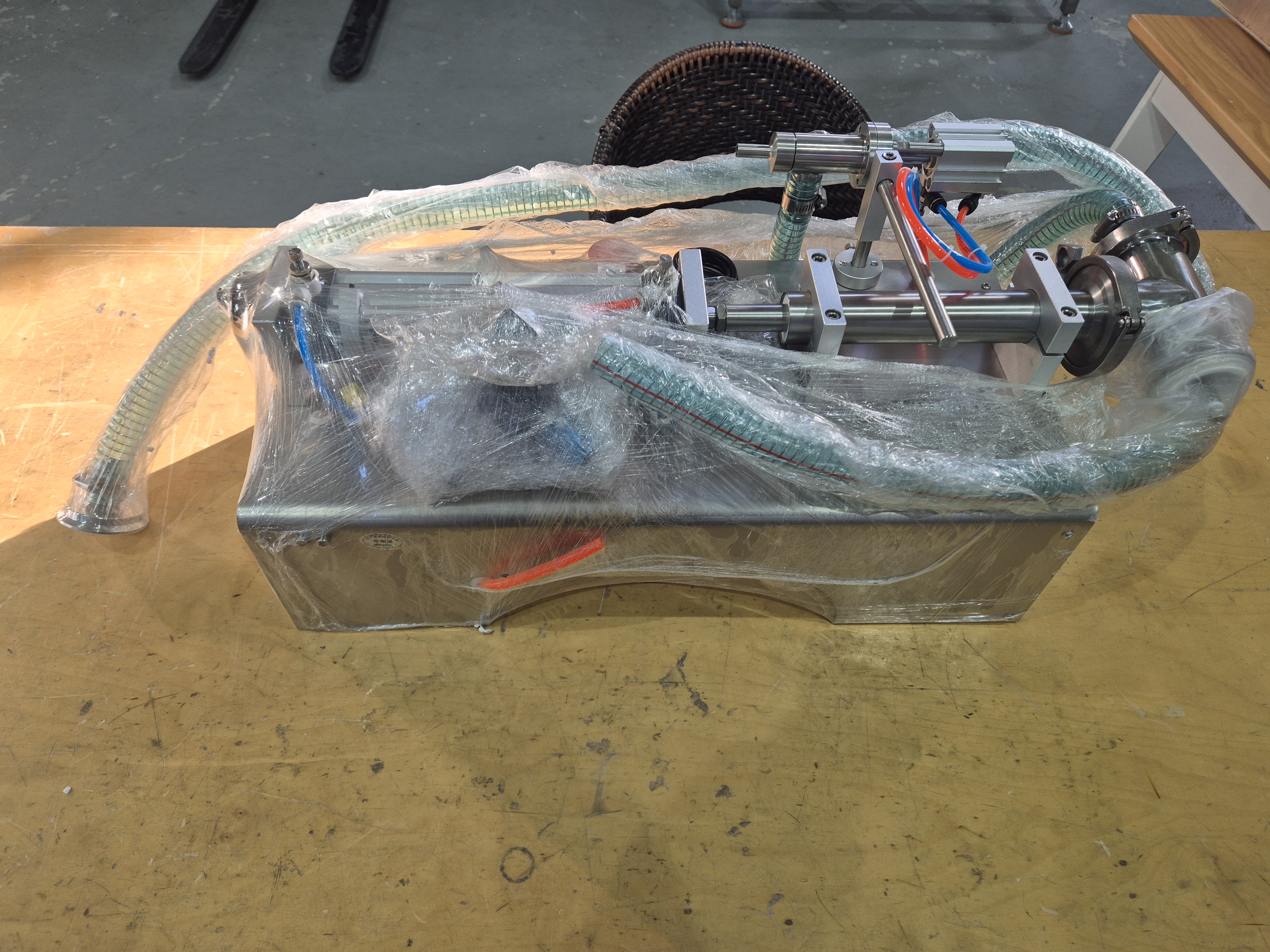 소스,화장품등 액상 충진기