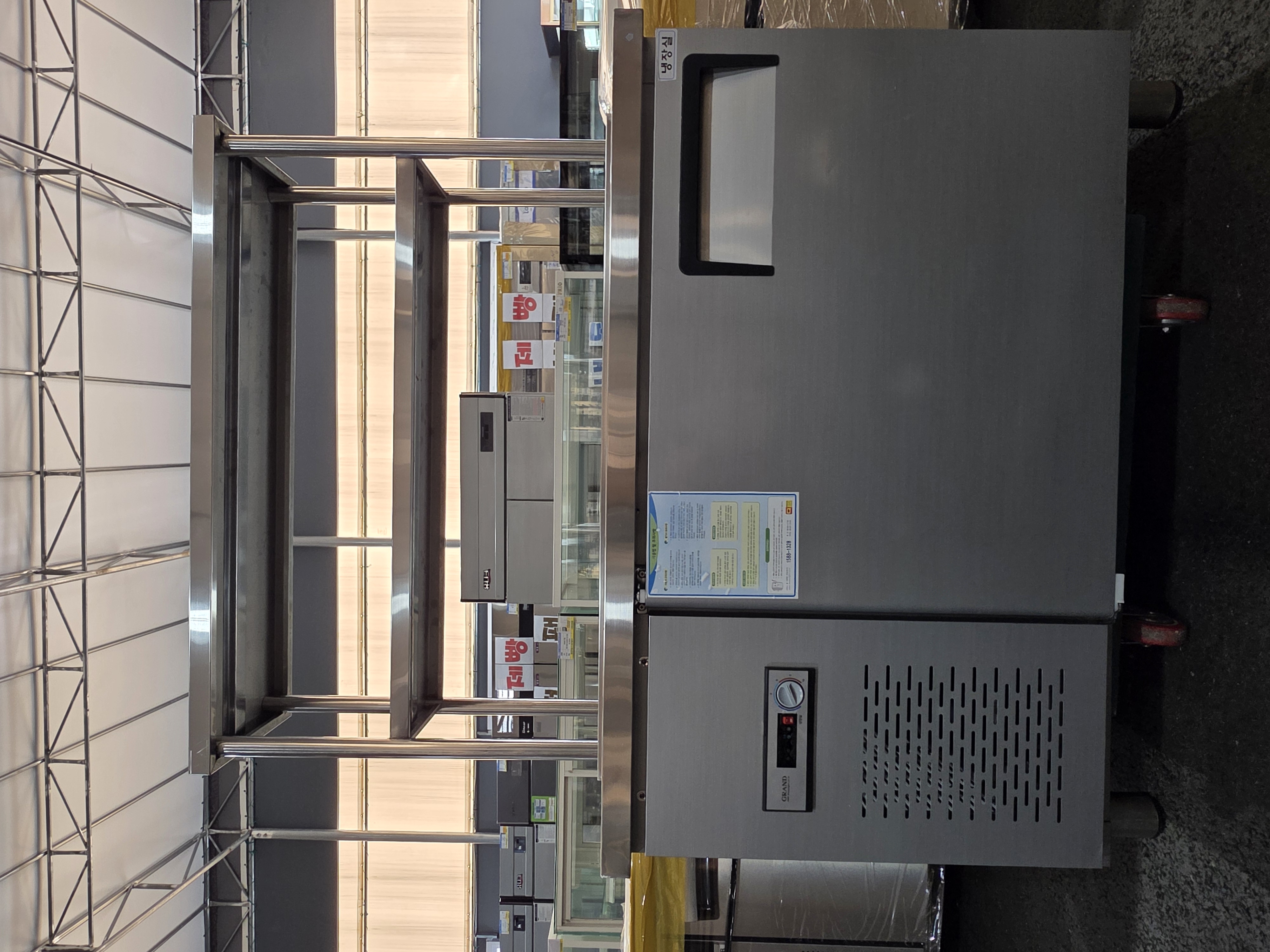 우성 반찬냉장고 CWS-120RB+ 상부선반