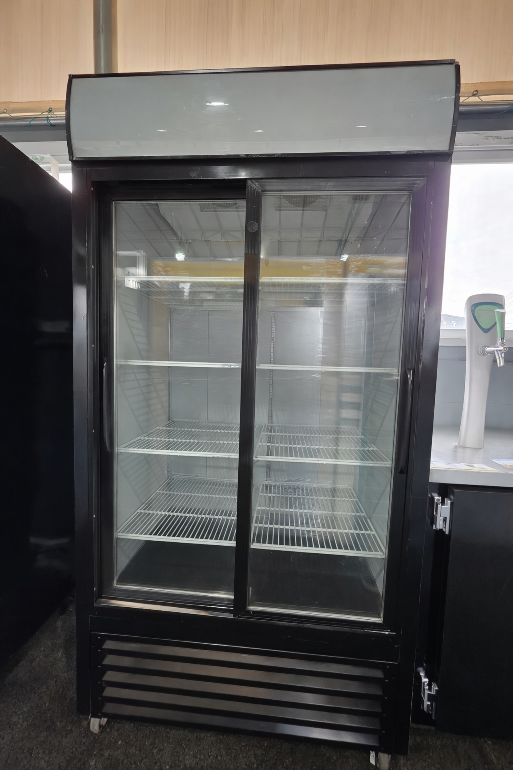 유니하이테크 양문형 냉장쇼케이스 UN-1000RD
