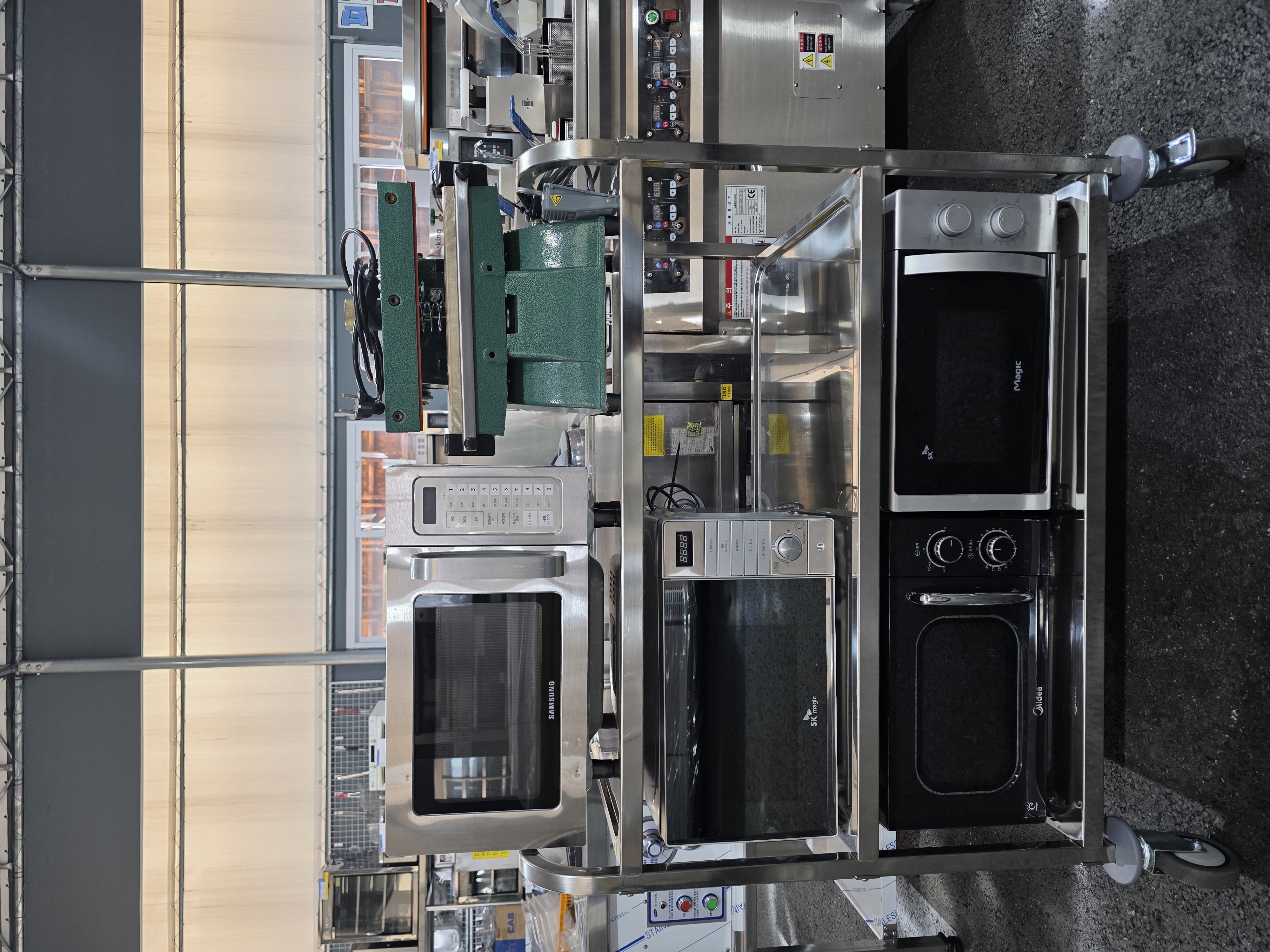 삼성 상업용 전자레인지 MJ25R4000AT