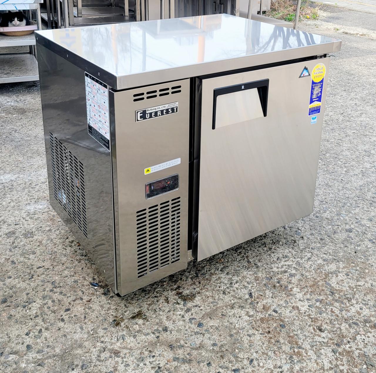 부성 간냉식 900테이블냉장고(미사용설치품)