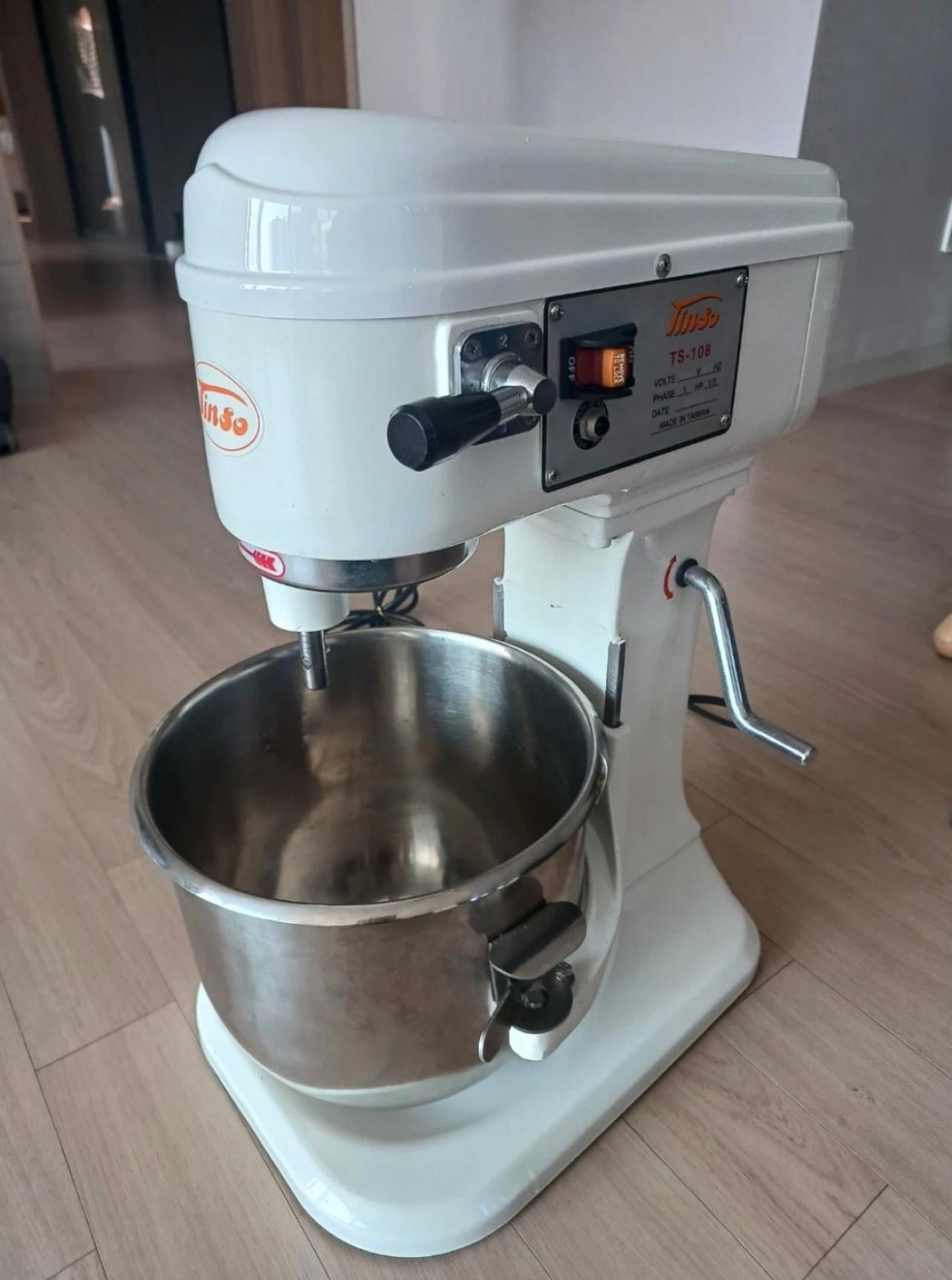 틴소 TS-108 8L 반죽기 판매합니다.