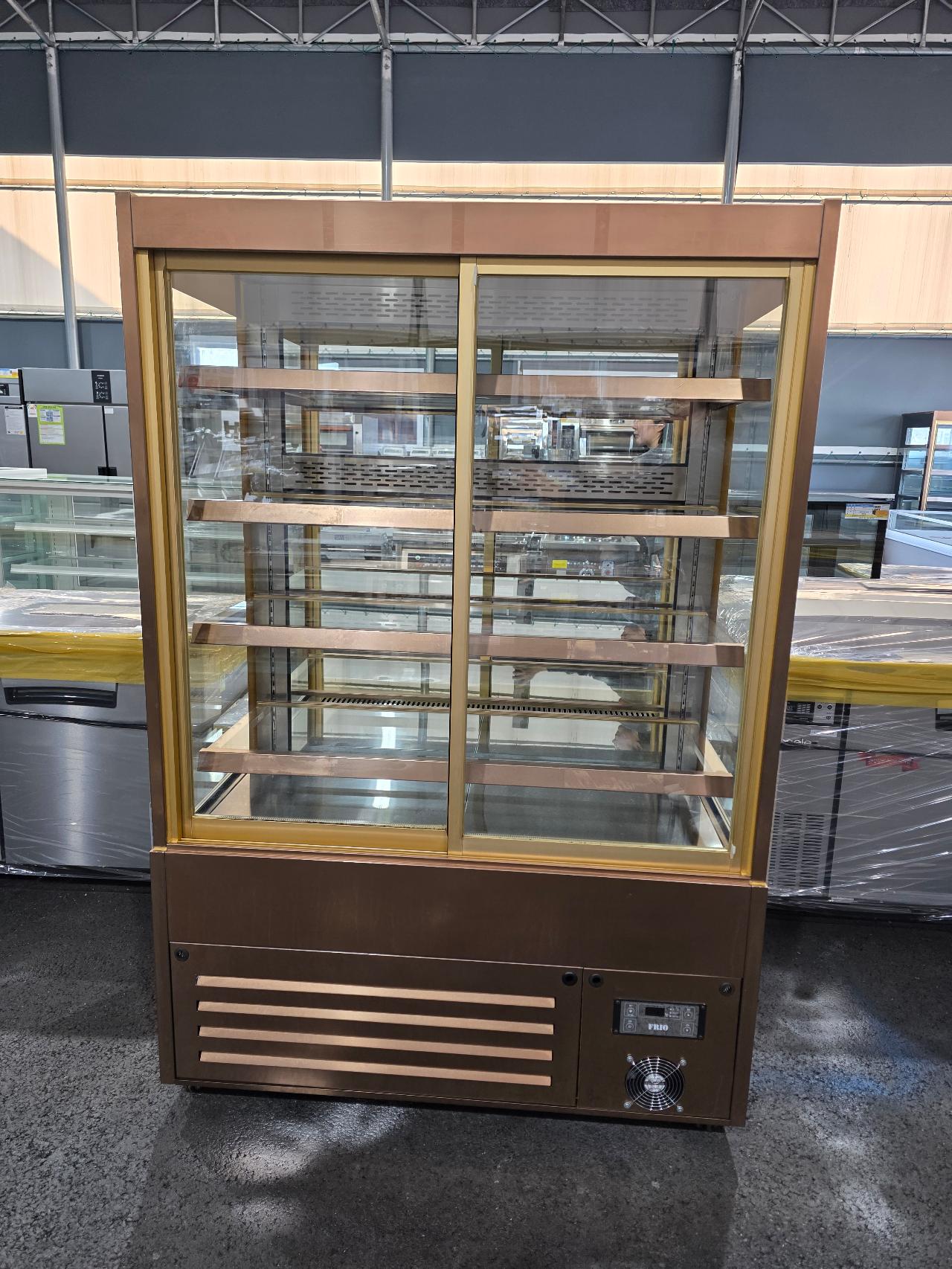 프리오 냉장쇼케이스 1200 4단 골드프레임