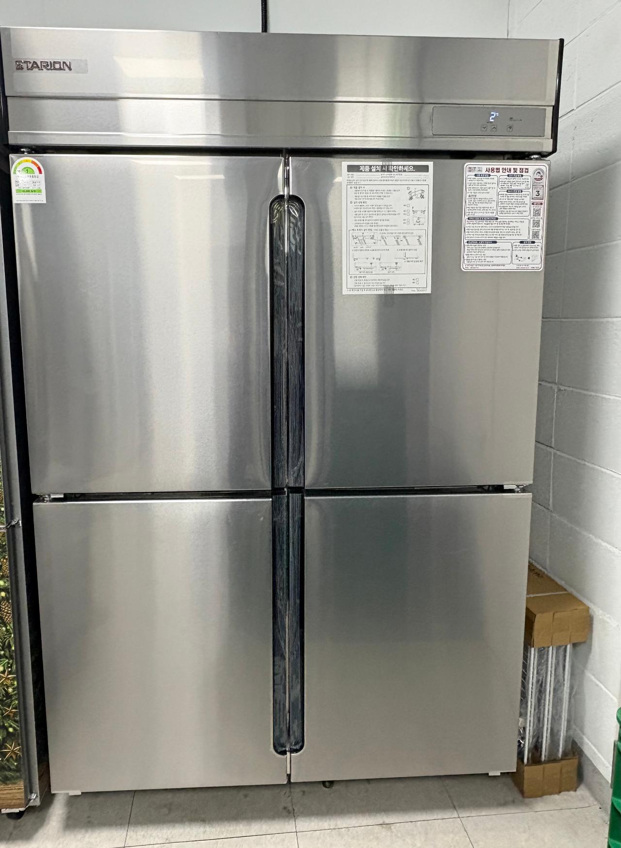 업소용 스테인리스 냉장고 4도어 (3월구입) 새상품