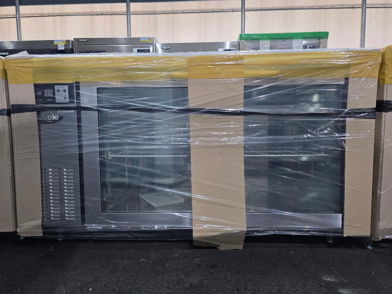 라셀르 냉장테이블 / 유리도어 1500 LT-1524R-G제품명 : 라셀르 냉장테이블 / 유리도어