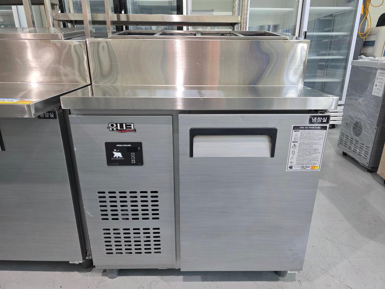 업소용 유니크 토핑냉장고 900 UDS-9RPDR-1