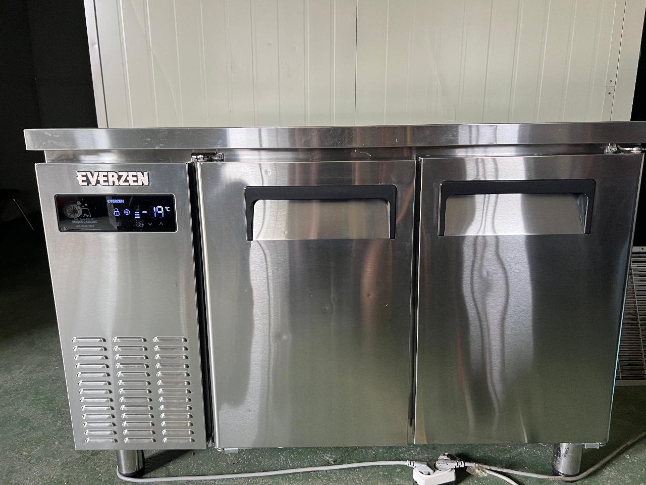 중고냉동고 에버젠 uds-12ftie 1200냉동고 팝니다