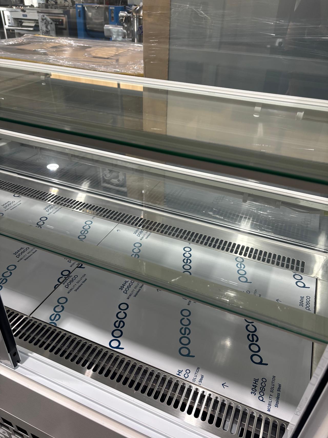  한국프리오 화이트1800 프리미엄 쇼케이스 3