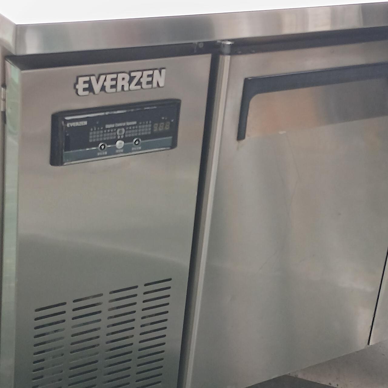 에버젠 1200 토핑냉장고 간냉식 토핑냉장고 228 3