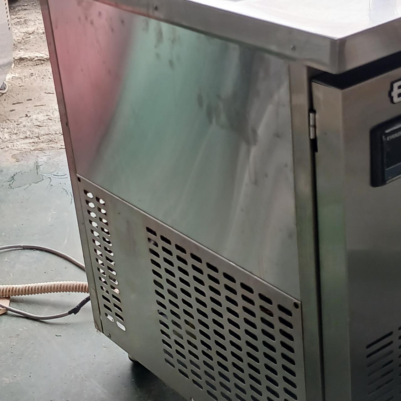 에버젠 1200 토핑냉장고 간냉식 토핑냉장고 228 4