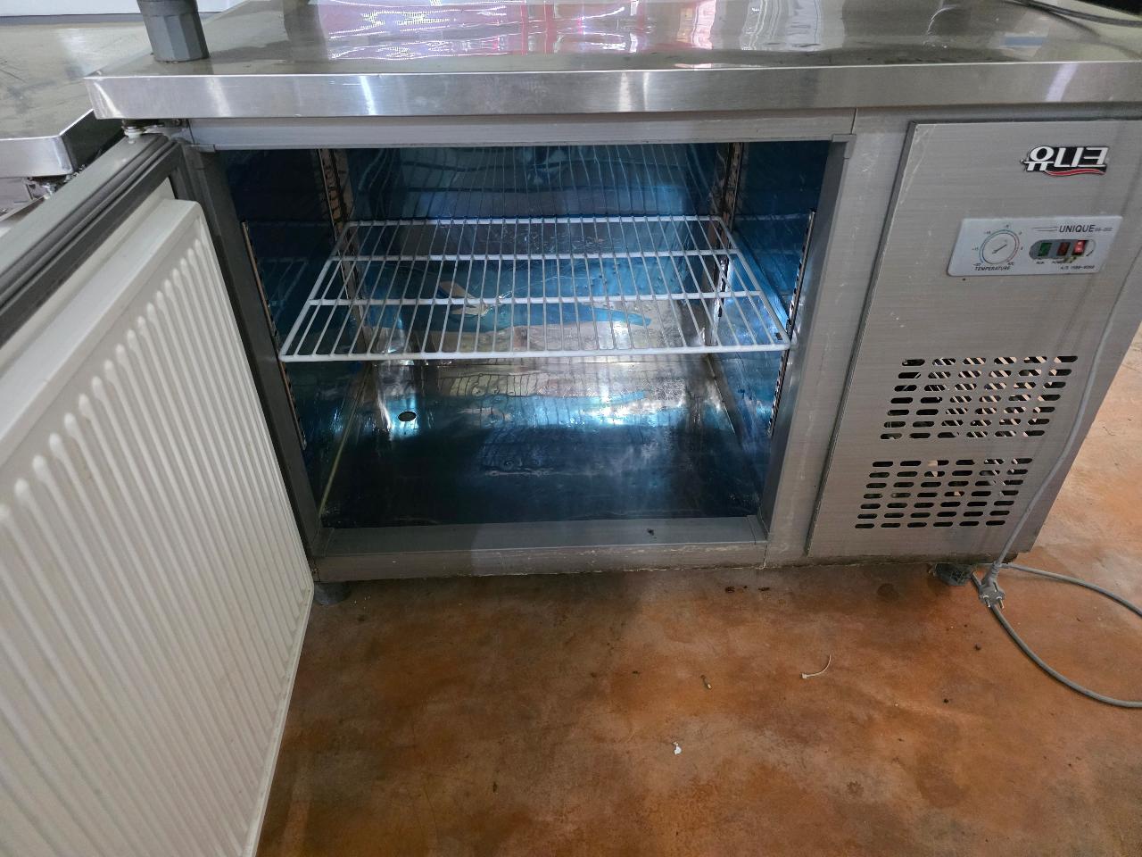 테이블냉동고 1200 2