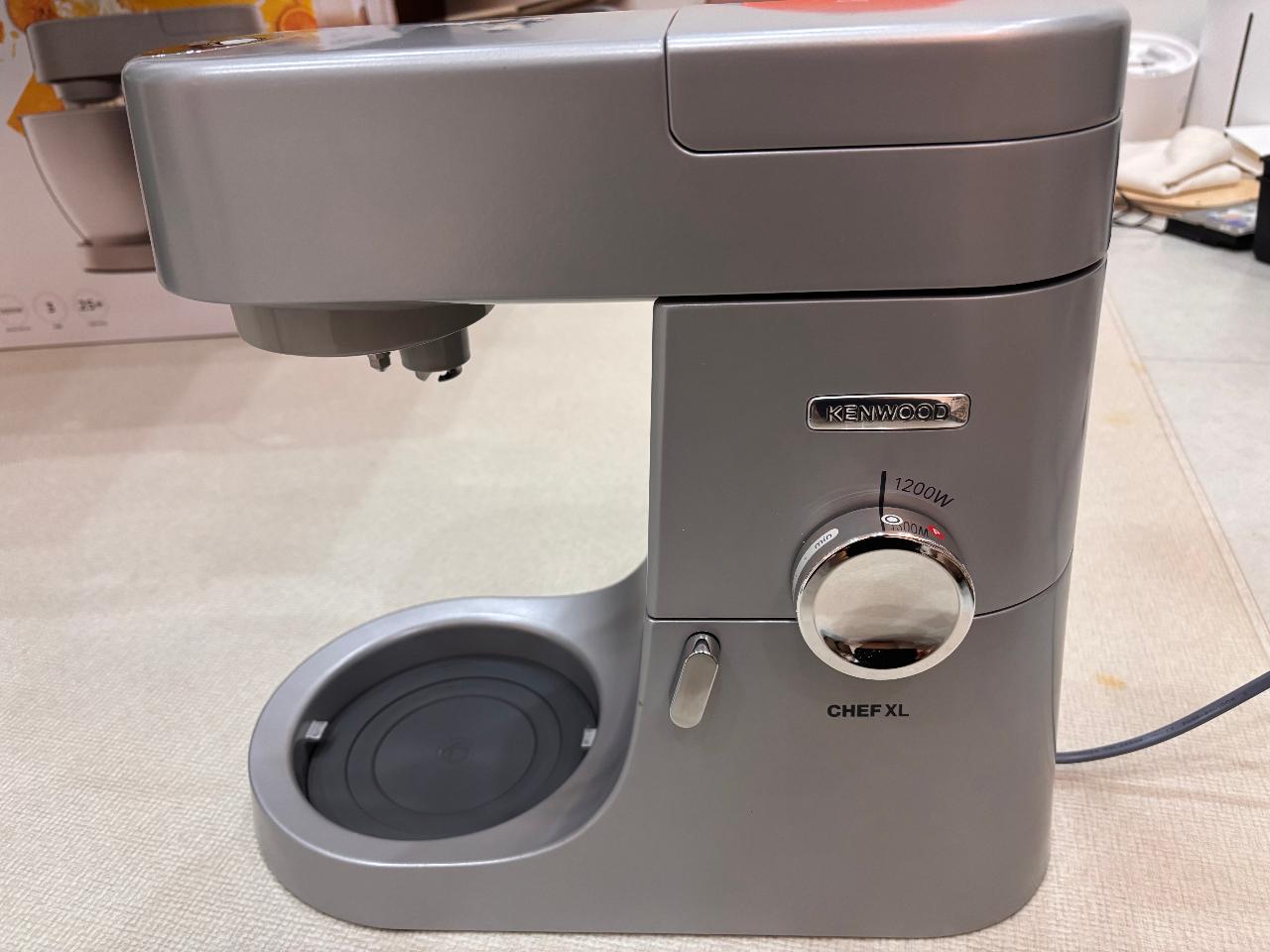 켄우드 SKVL4100S 6.7L 1200W 올스테인리스 반죽기 2