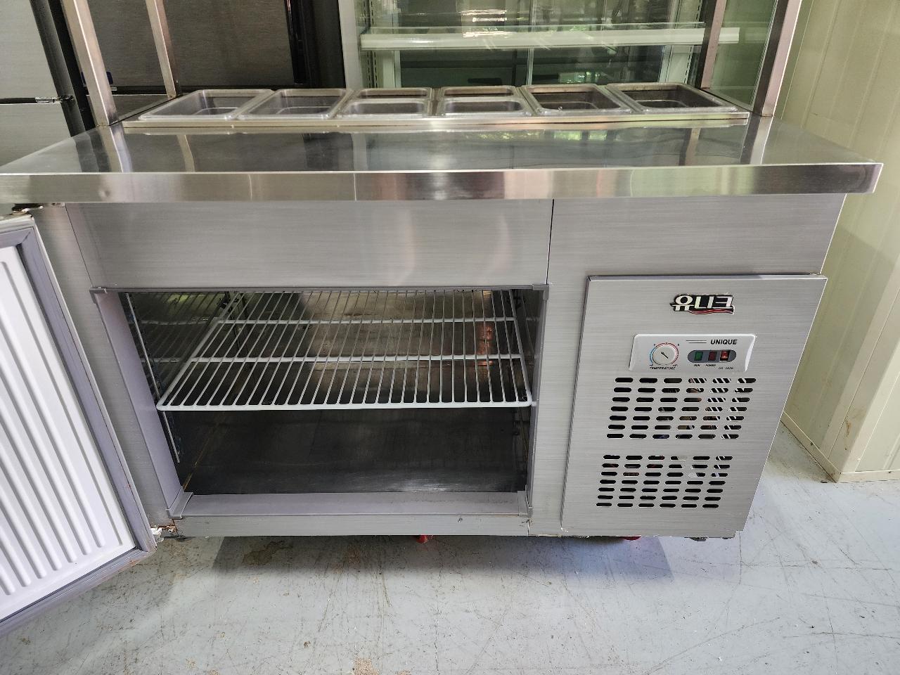 1200뒤줄 바트 반찬 냉장고 상부선반 포함 판매 합니다  8
