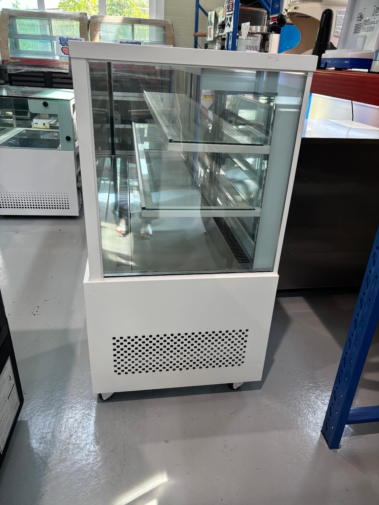 한국프리오 화이트1800 프리미엄쇼케이스 6