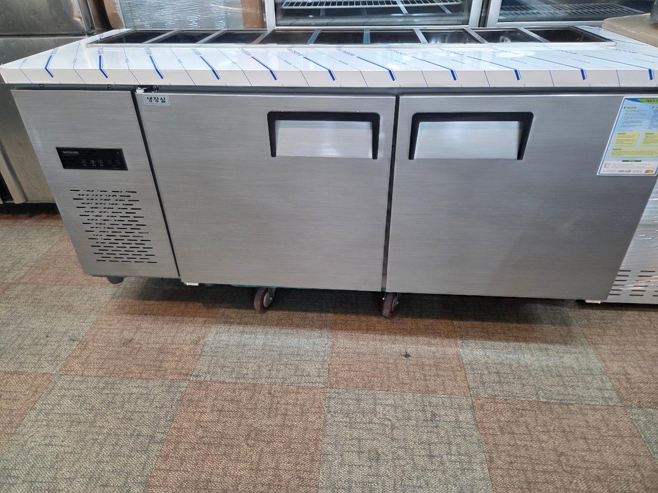 1800토핑냉장고 2023년 1