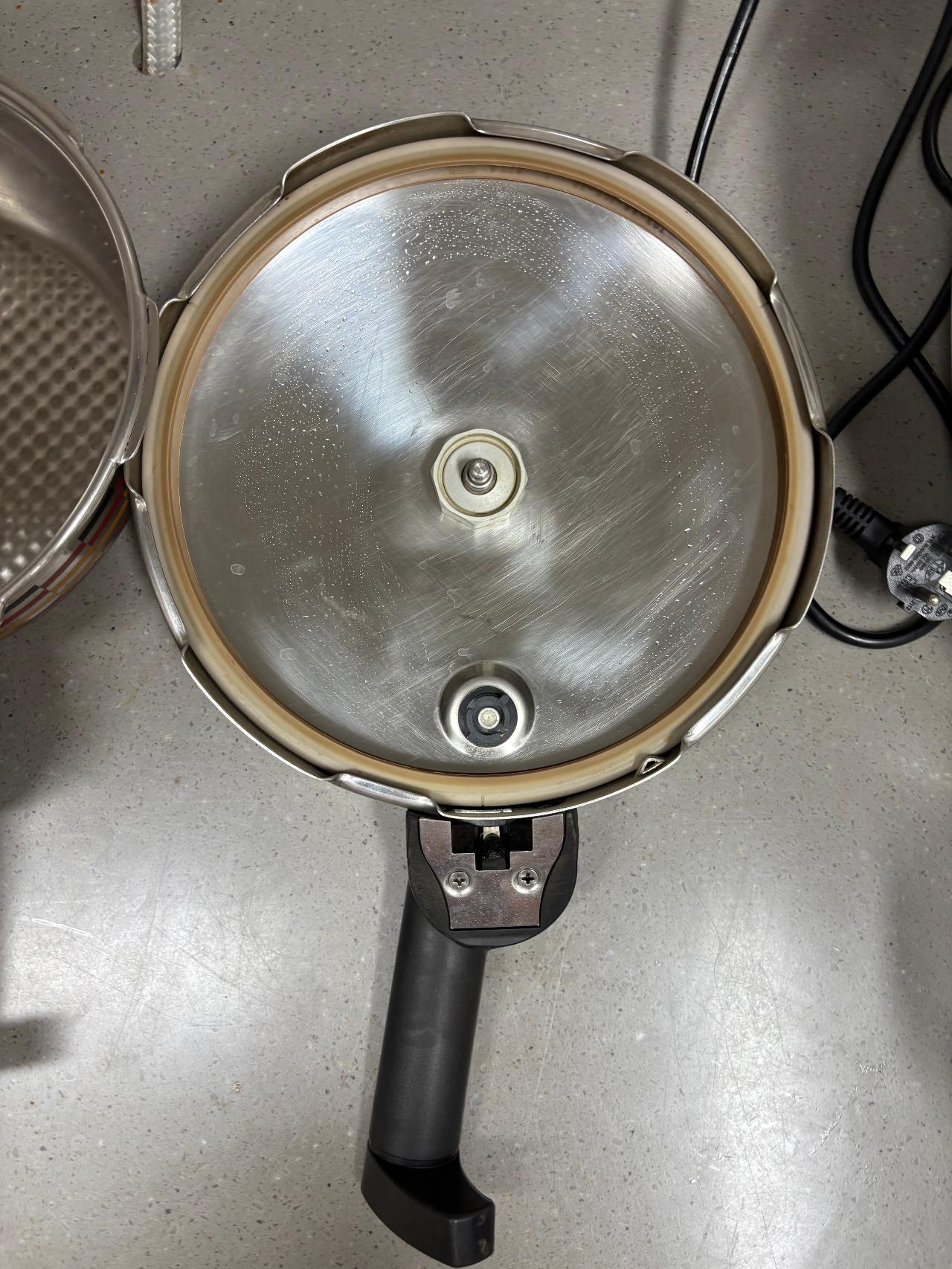 독일 알타 압력솥 2.5L 4