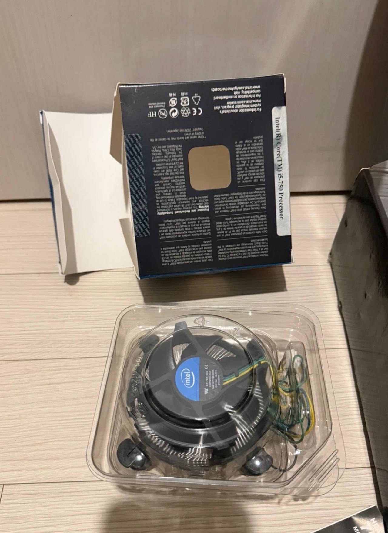인텔 코어 i5-750 CPU 쿨러 포함 3