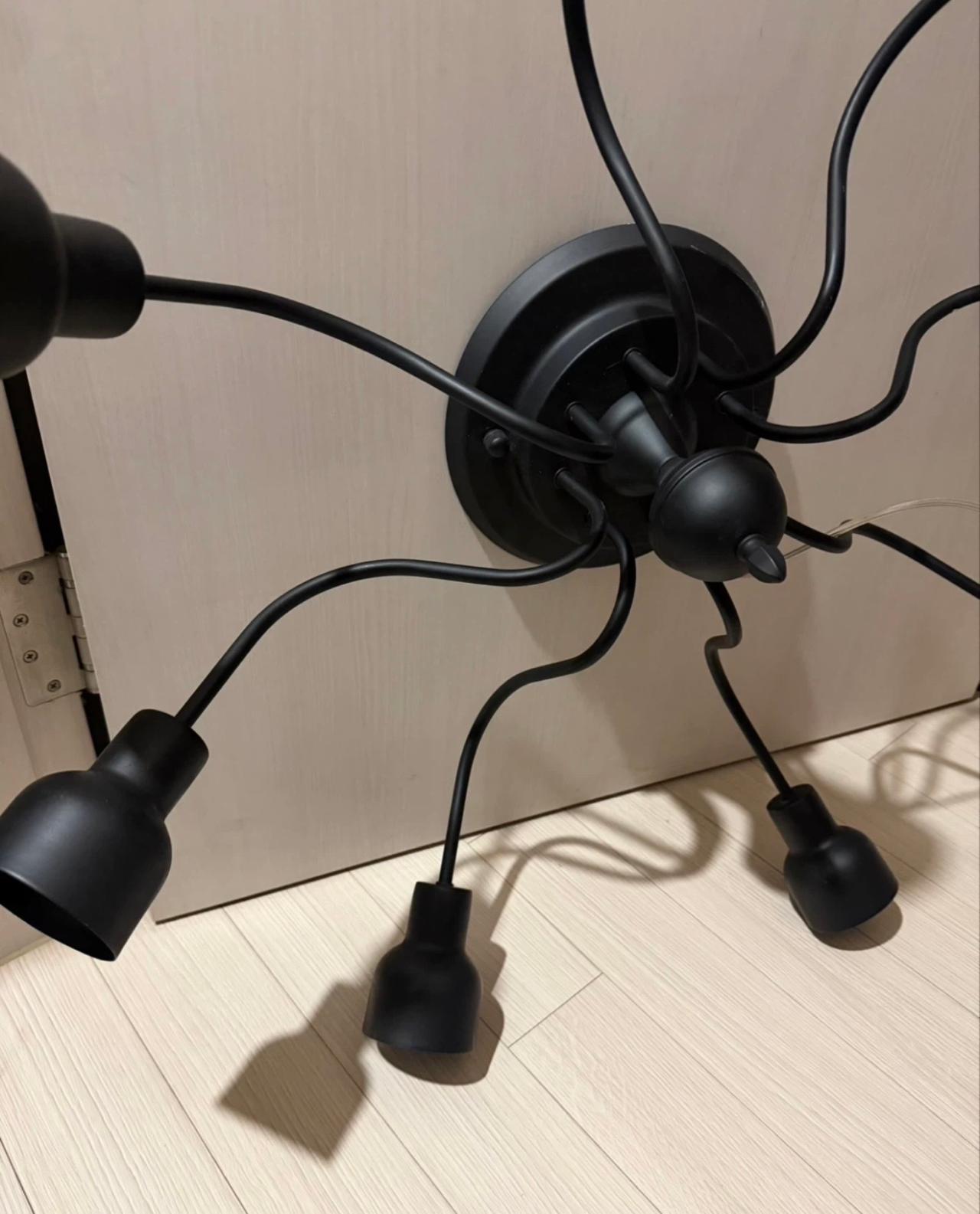 거실 블랙 8구 스파이더 샹들리에 조명 2