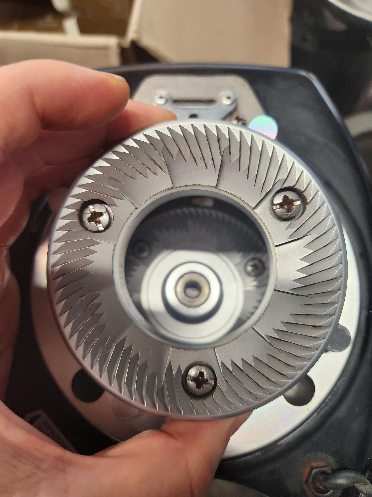 메저 로얄 그라인더 판매합니다.(83mm 플랫버) 1