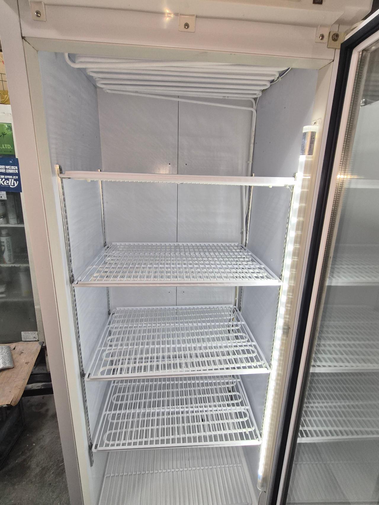 직냉식 쇼케이스 냉동고 -20°C 5