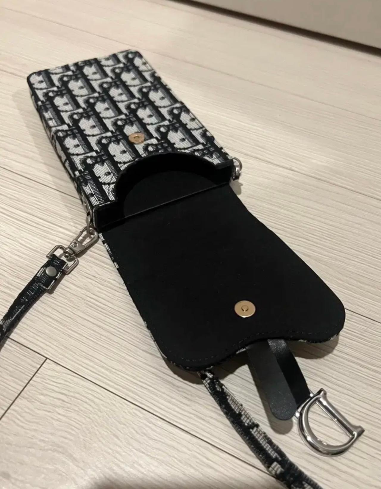 디올 오블리크 폰파우치 4