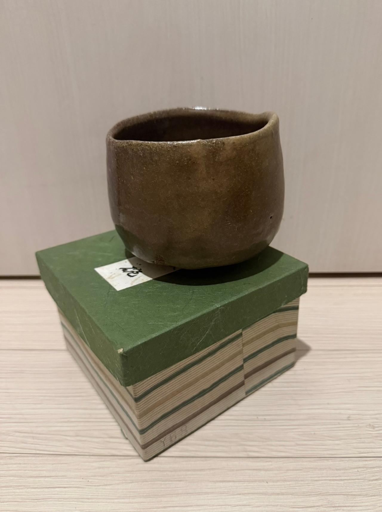 일본 흑청자 도자기 작품 4