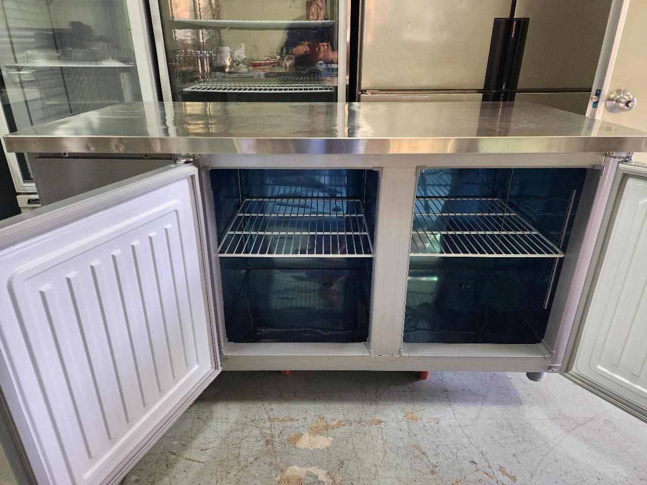 1500테이블 냉동반 냉장반 판매 합니다 2