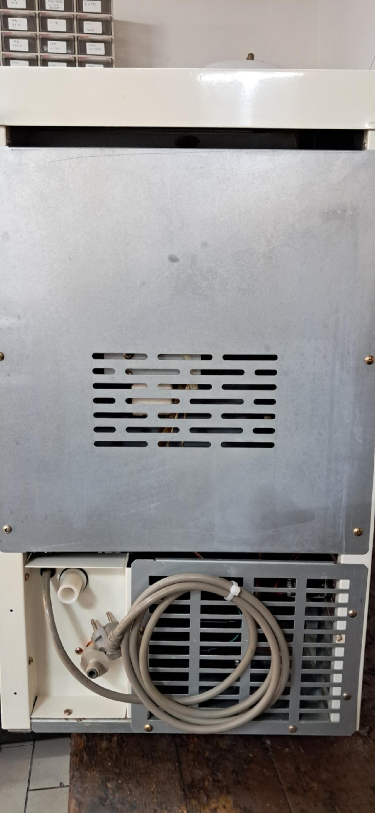 [중고 제빙기] 카이저 제빙기 39kg IMK-3045 (공냉식) 3