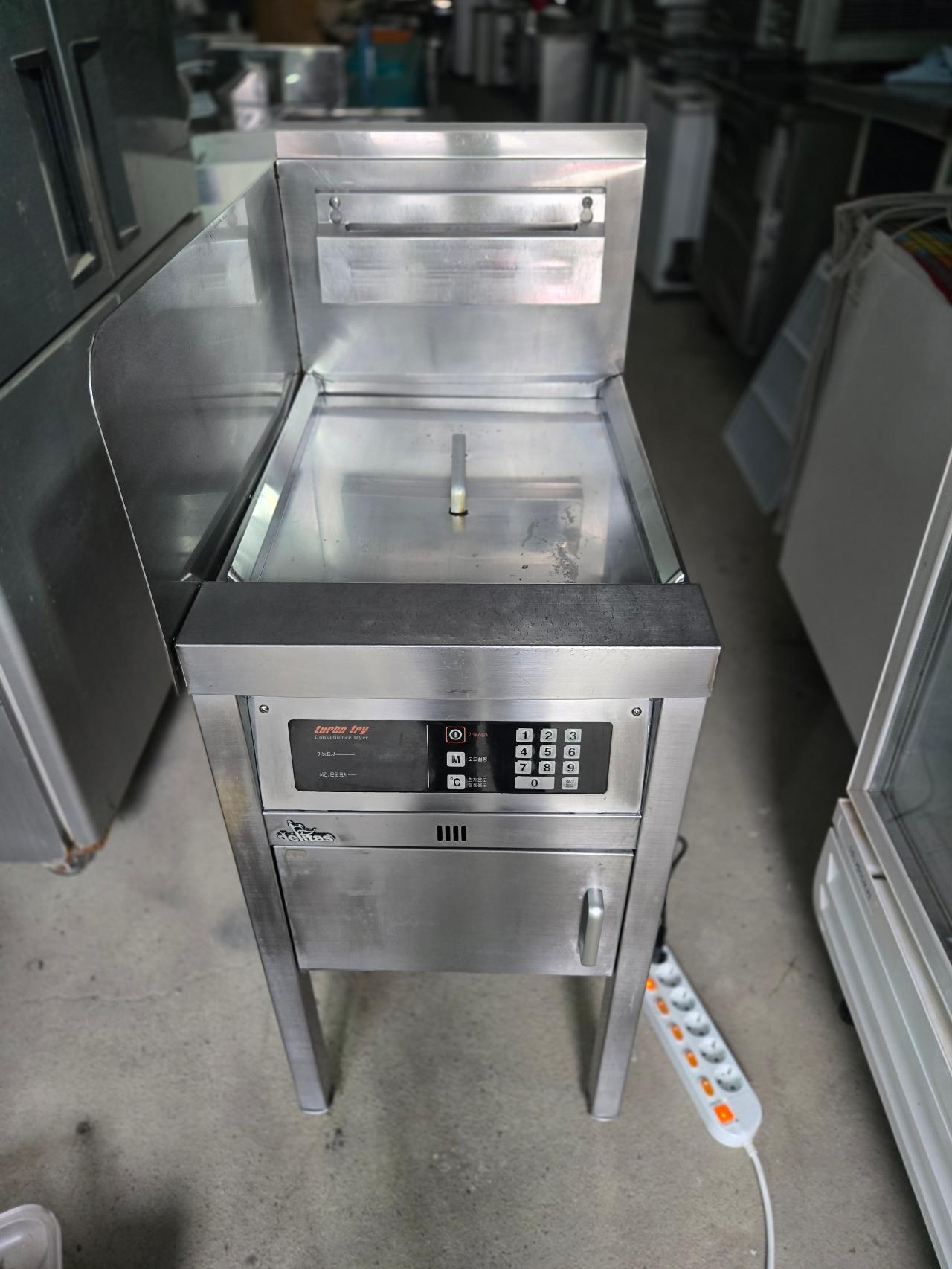 2023년식 델리타스 KF-820GR도시가스용 판매합니다 1